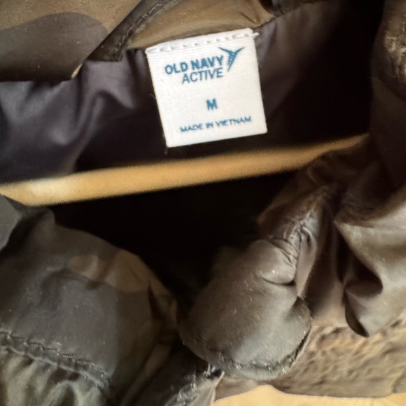 Army Green Vest - Picture 3 of 3